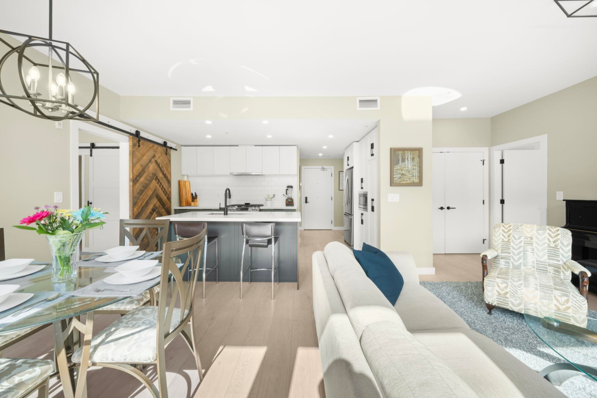 Kitchen Photo of 605 3038 St George Street, Port Moody, BC