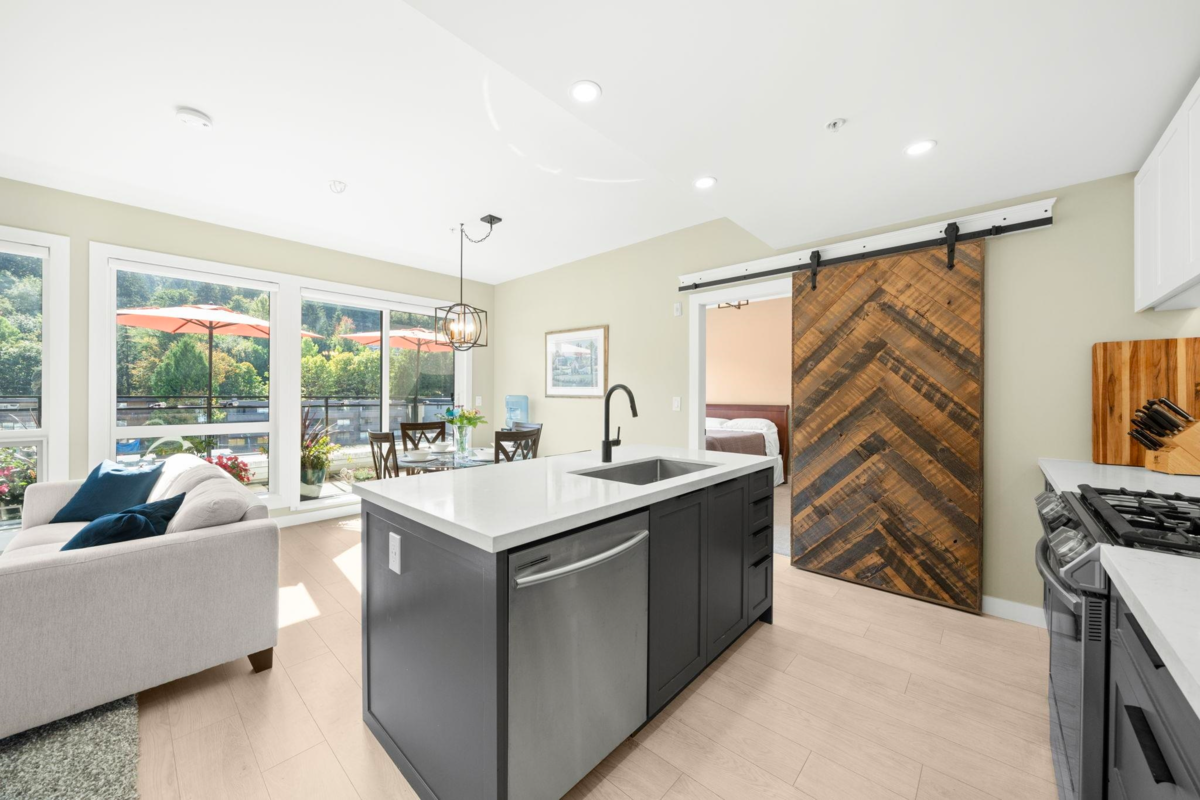 Primary Bedroom Photo of 605 3038 St George Street, Port Moody, BC