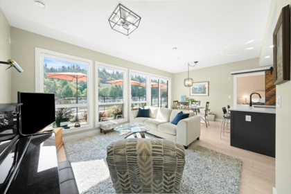 605 3038 St George Street, Port Moody, BC