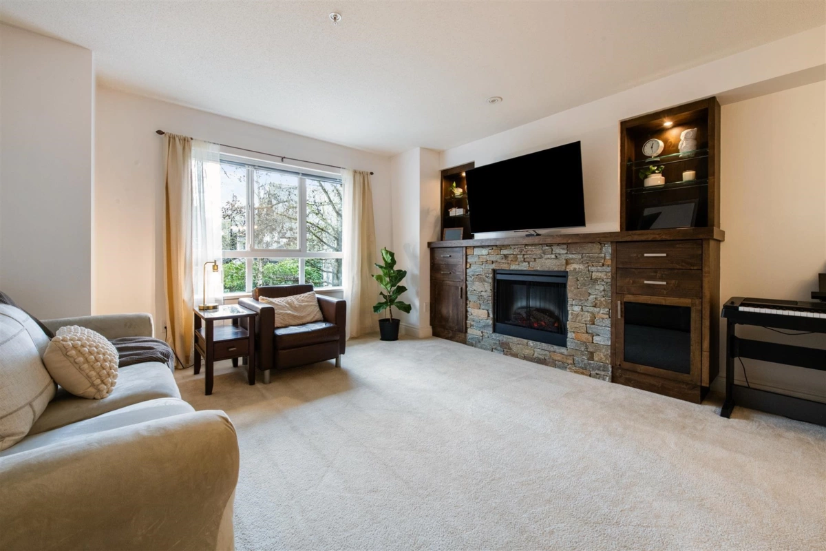 Breakfast Nook Photo of 47 6747 203 Street, Langley, BC