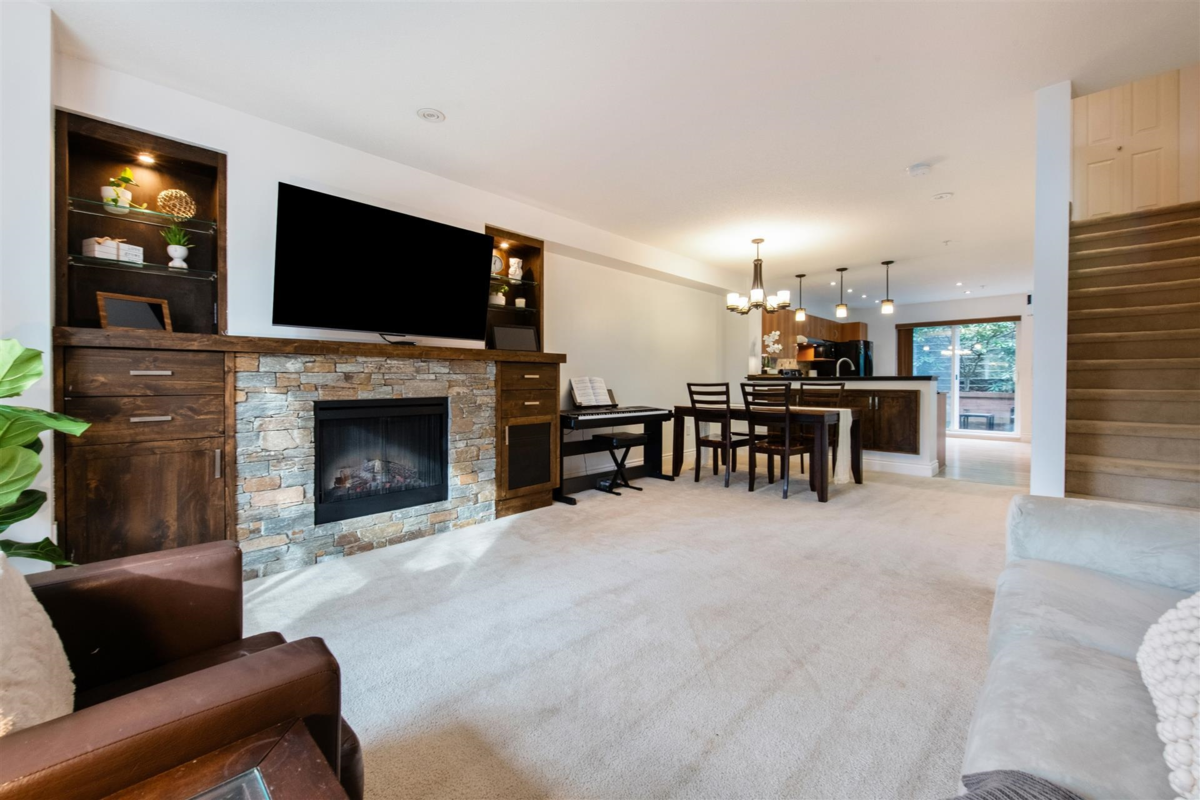 Primary Bathroom Photo of 47 6747 203 Street, Langley, BC