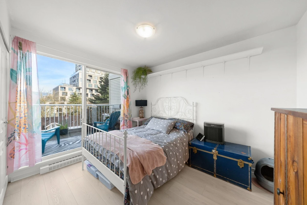 Powder Room Photo of 301 3727 W 10 Avenue, Vancouver, BC