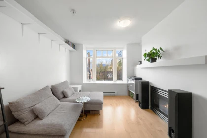 301 3727 W 10 Avenue, Vancouver, BC