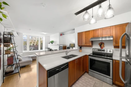 Kitchen Photo of 301 3727 W 10 Avenue, Vancouver, BC