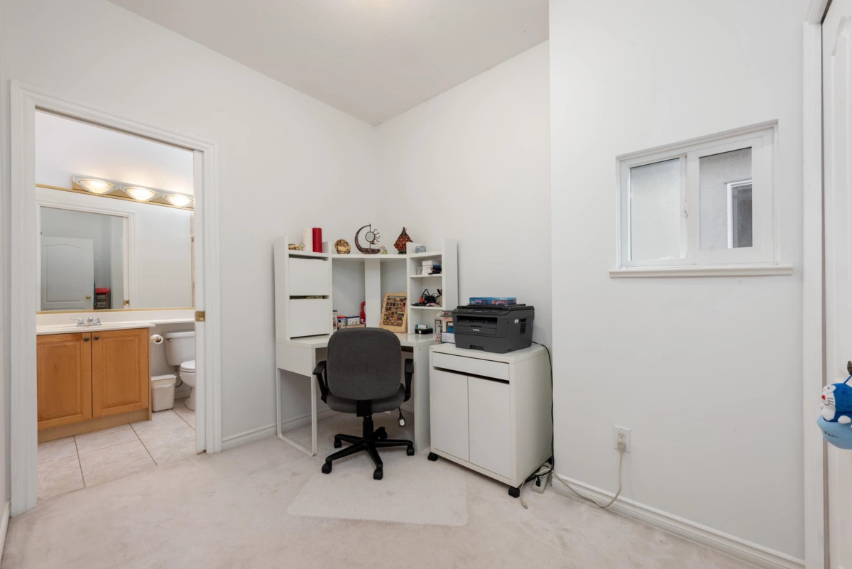 Mudroom Photo of 2423 E 4th Avenue, Vancouver, BC