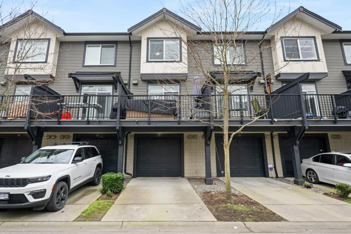 Powder Room Photo of 21 8570 204 Street, Langley, BC