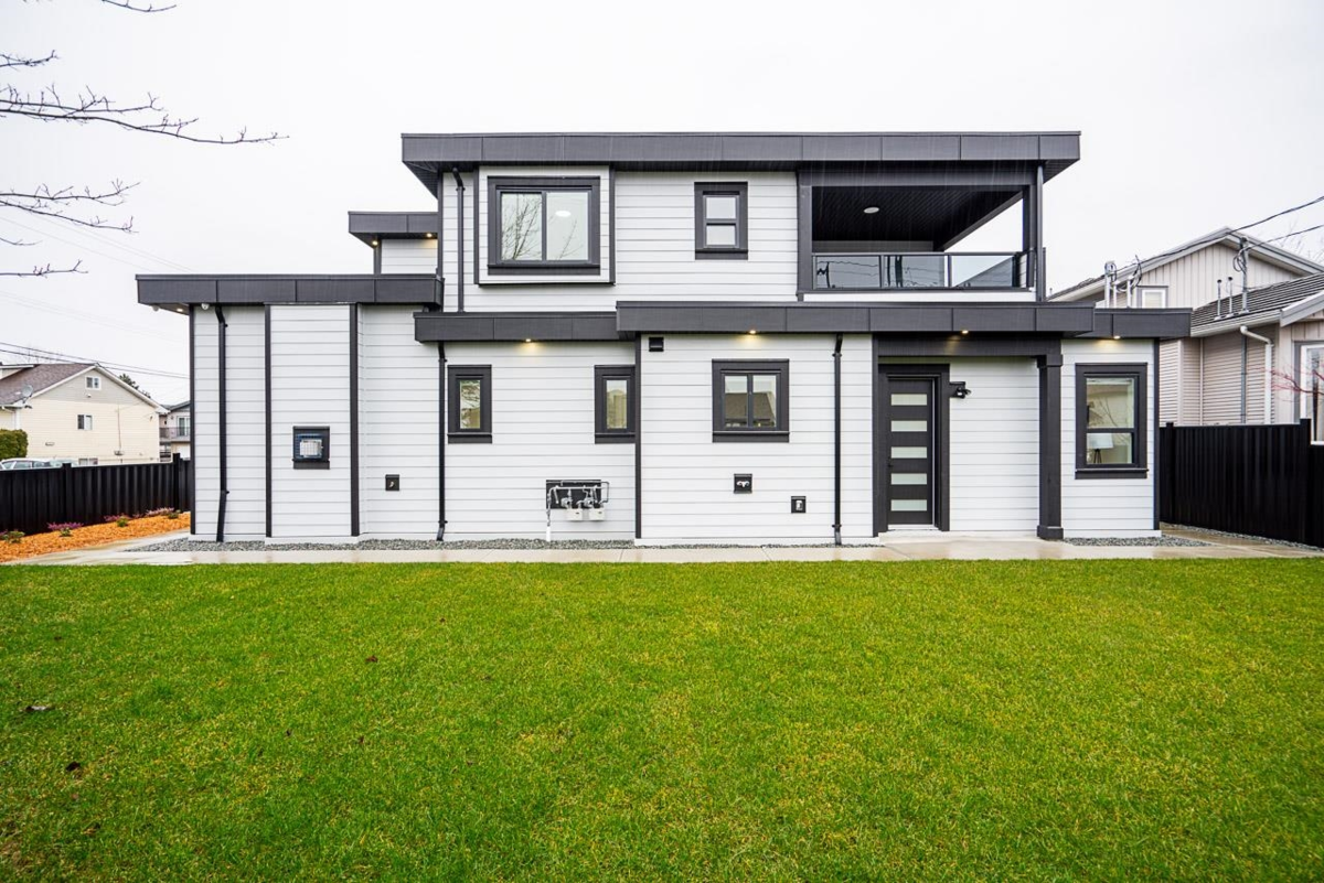 Outdoor Kitchen Photo of 7880 15th Street, Burnaby, BC