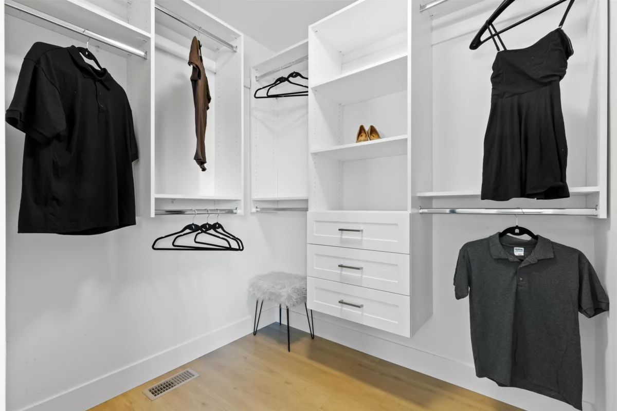 Mudroom Photo of 7143 Elwood Drive, Chilliwack, BC