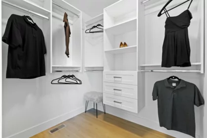 Mudroom Photo of 7143 Elwood Drive, Chilliwack, BC