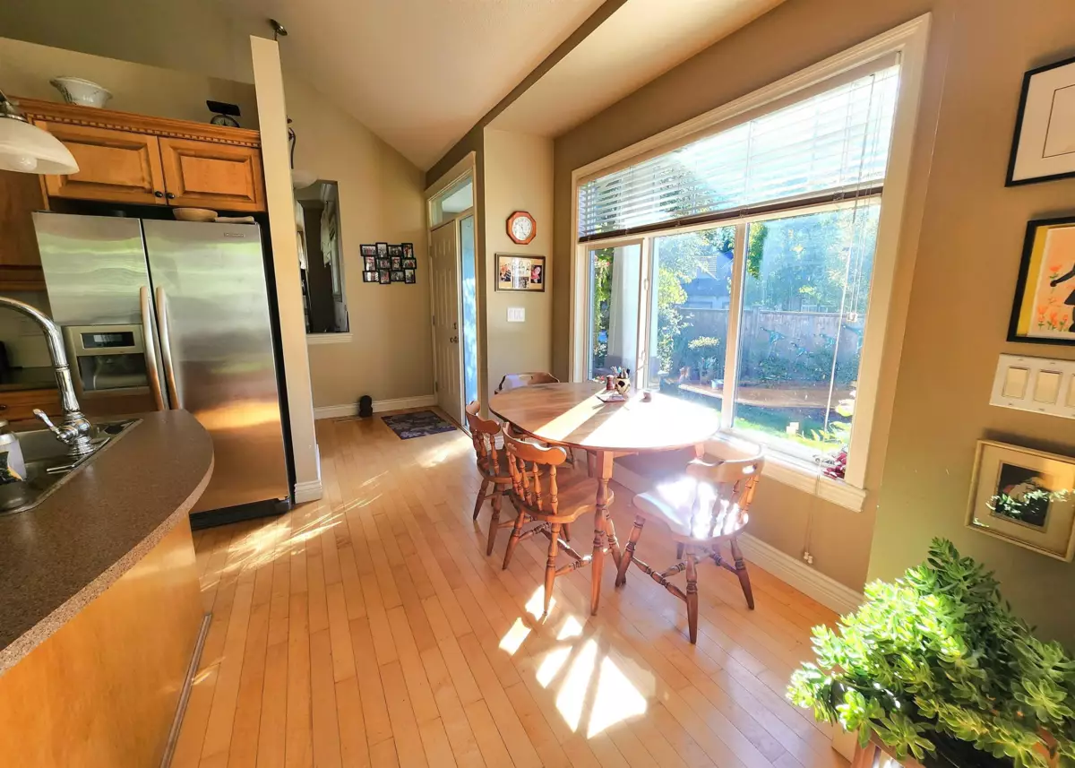 Breakfast Nook Photo of 42 5688 152 Street, Surrey, BC