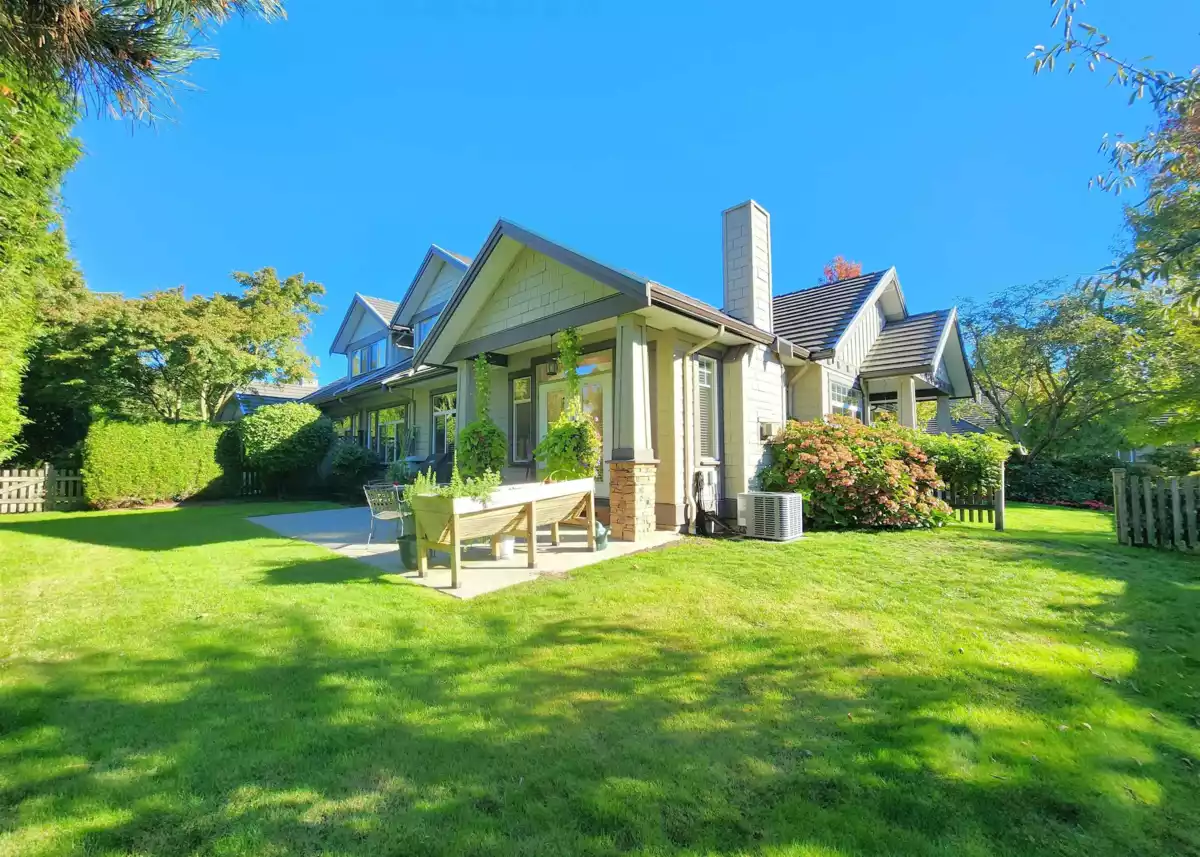 Family Room Photo of 42 5688 152 Street, Surrey, BC