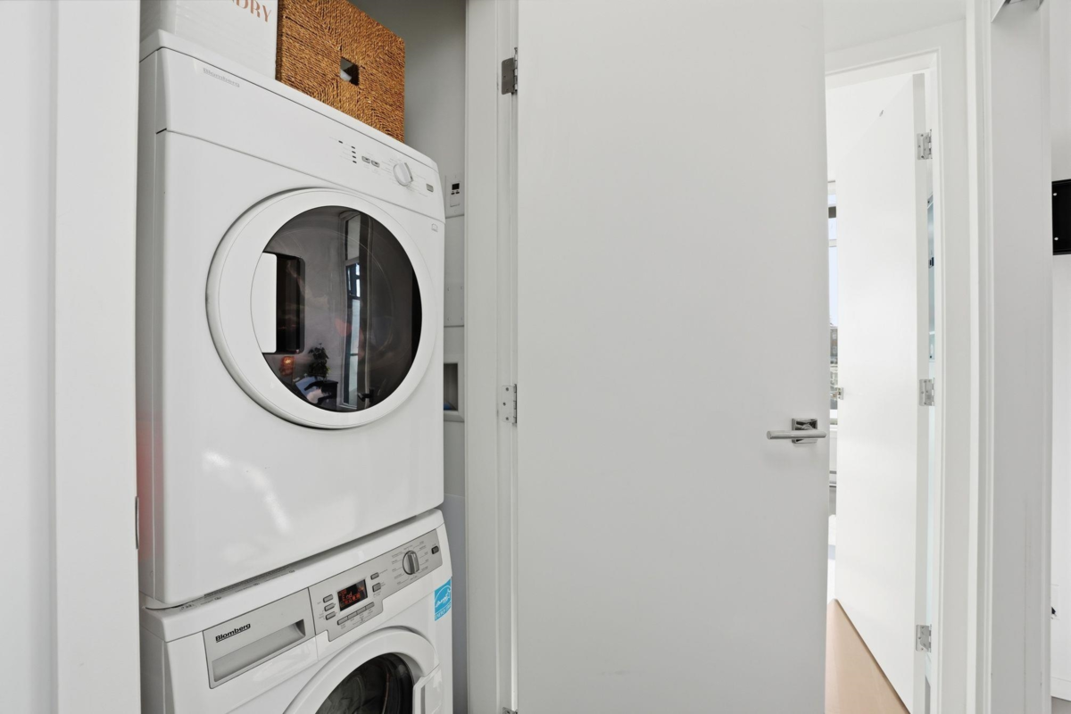 Aerial View of 309 133 E 8th Avenue, Vancouver, BC