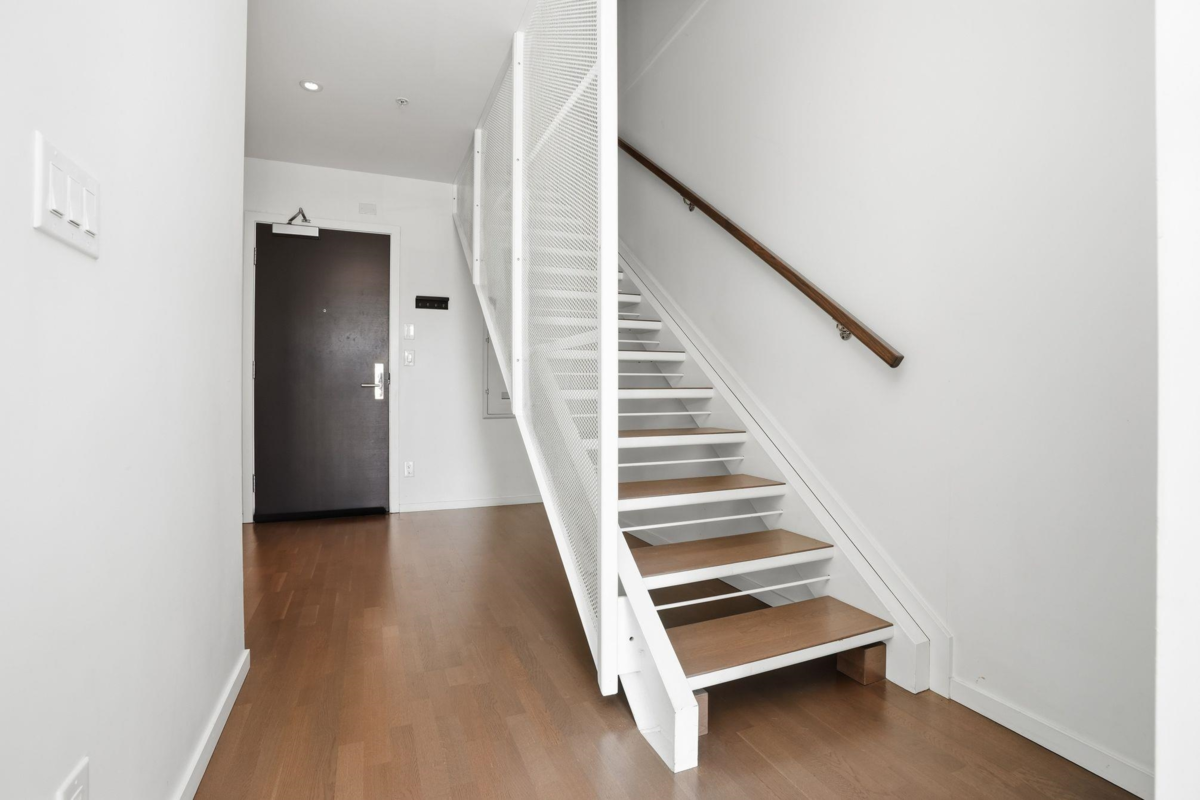 Family Room Photo of 309 133 E 8th Avenue, Vancouver, BC