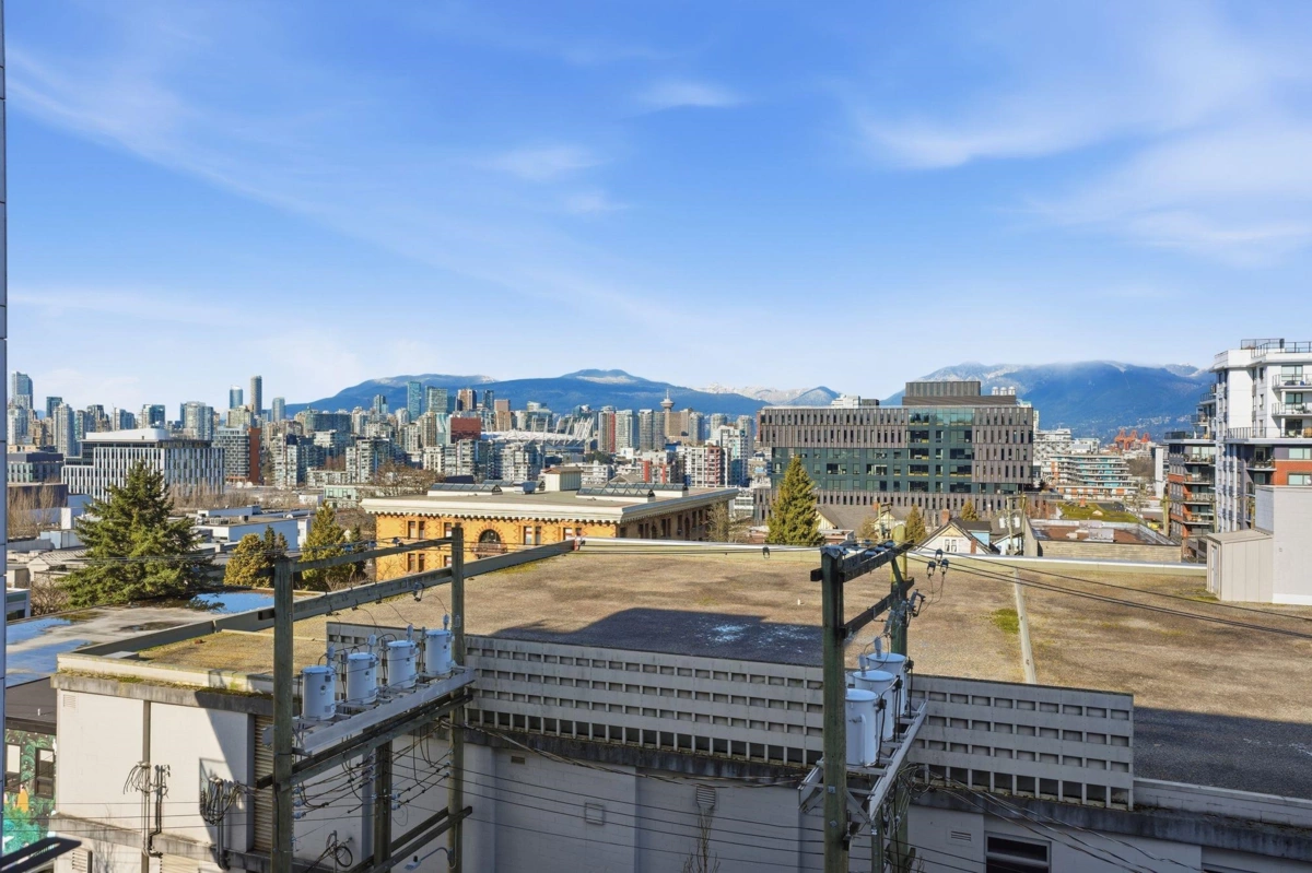 Loft / Bonus Room Photo of 309 133 E 8th Avenue, Vancouver, BC