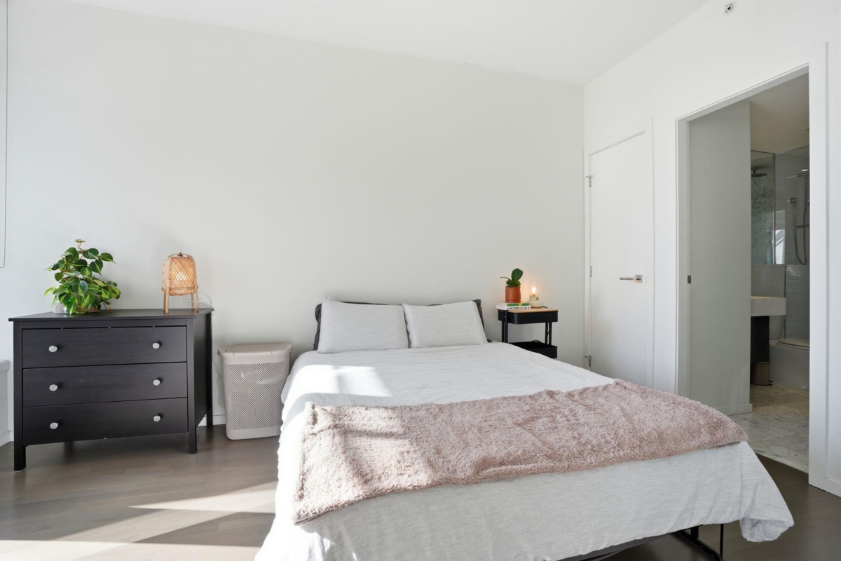 Swimming Pool Photo of 309 133 E 8th Avenue, Vancouver, BC