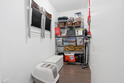 Hallway Photo of 309 133 E 8th Avenue, Vancouver, BC