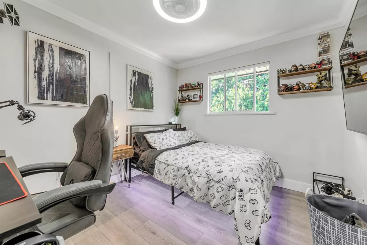 Bedroom 3 Photo of 15967 19a Avenue, Surrey, BC