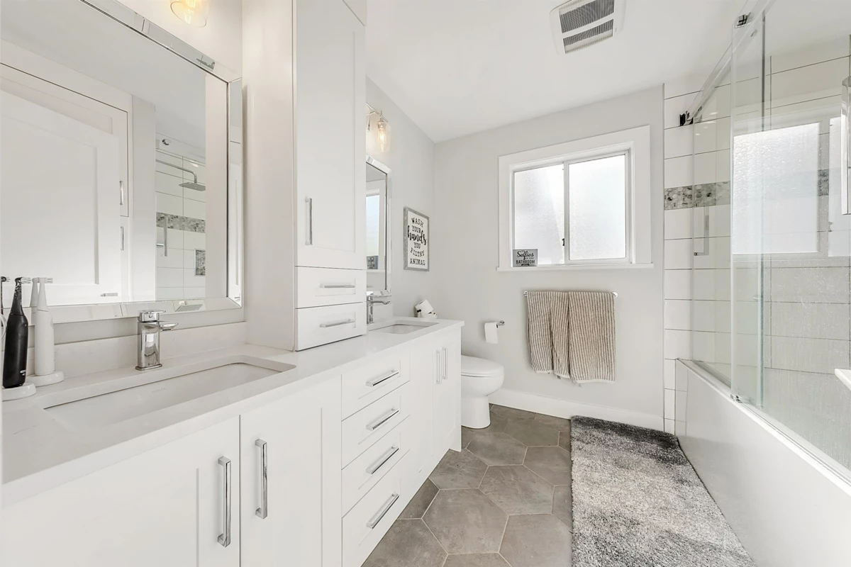 Bedroom 4 Photo of 15967 19a Avenue, Surrey, BC