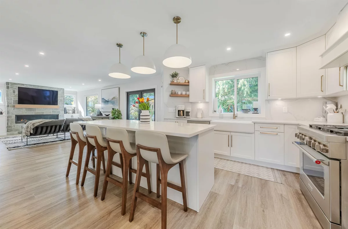 Kitchen Photo of 15967 19a Avenue, Surrey, BC