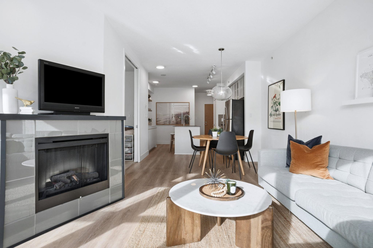 Dining Area Photo of 203 298 E 11th Avenue, Vancouver, BC