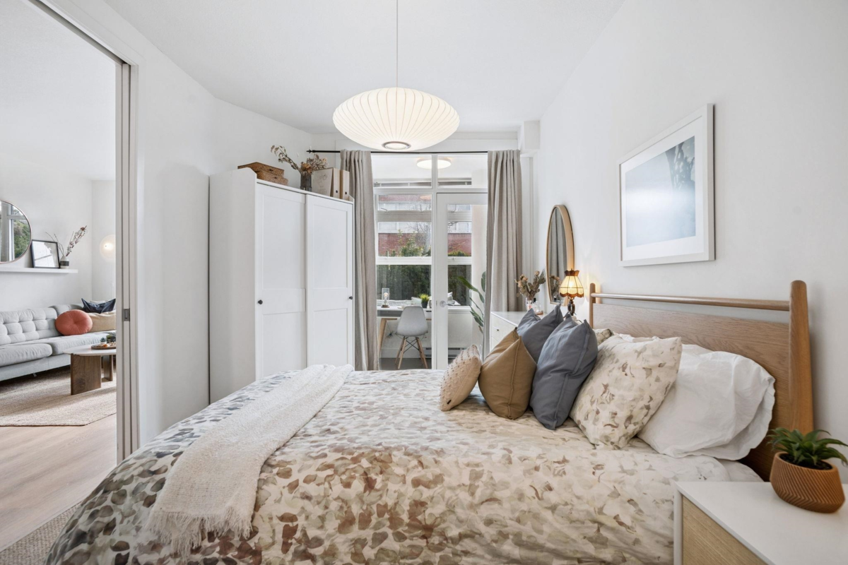 Guest Bathroom Photo of 203 298 E 11th Avenue, Vancouver, BC