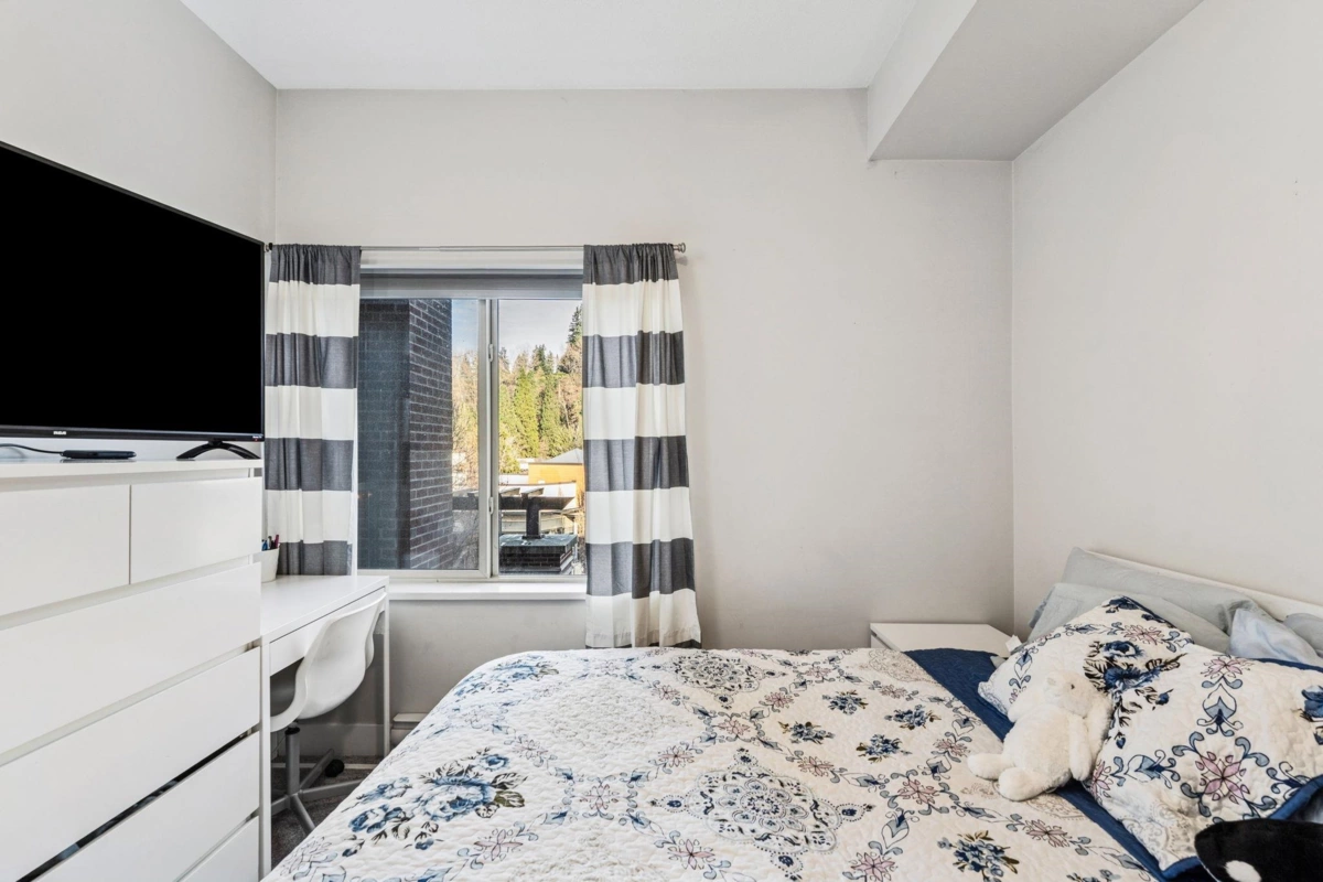 Bedroom 3 Photo of 302 1273 Marine Drive, North Vancouver, BC