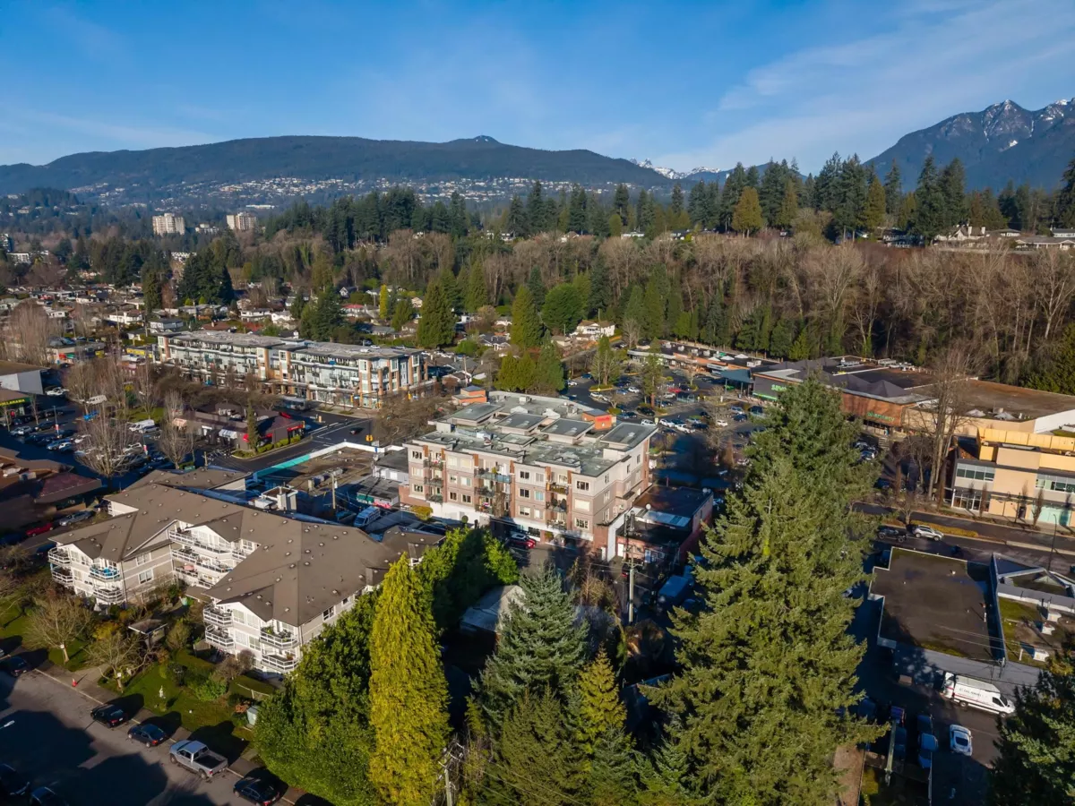 Laundry Room Photo of 302 1273 Marine Drive, North Vancouver, BC
