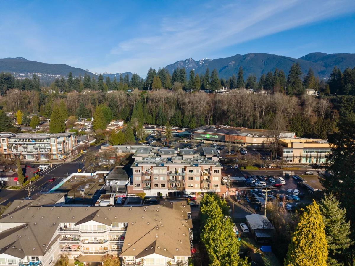 Mudroom Photo of 302 1273 Marine Drive, North Vancouver, BC
