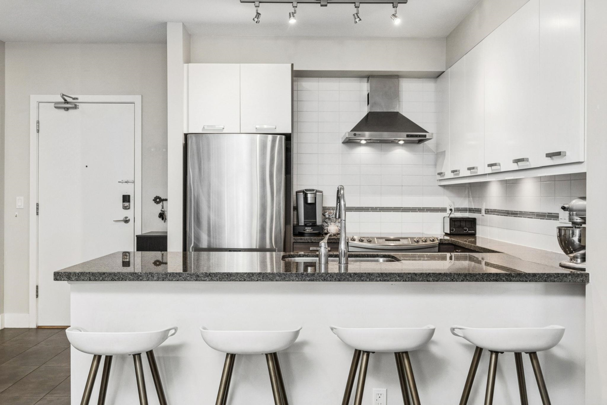 Pantry Photo of 302 1273 Marine Drive, North Vancouver, BC