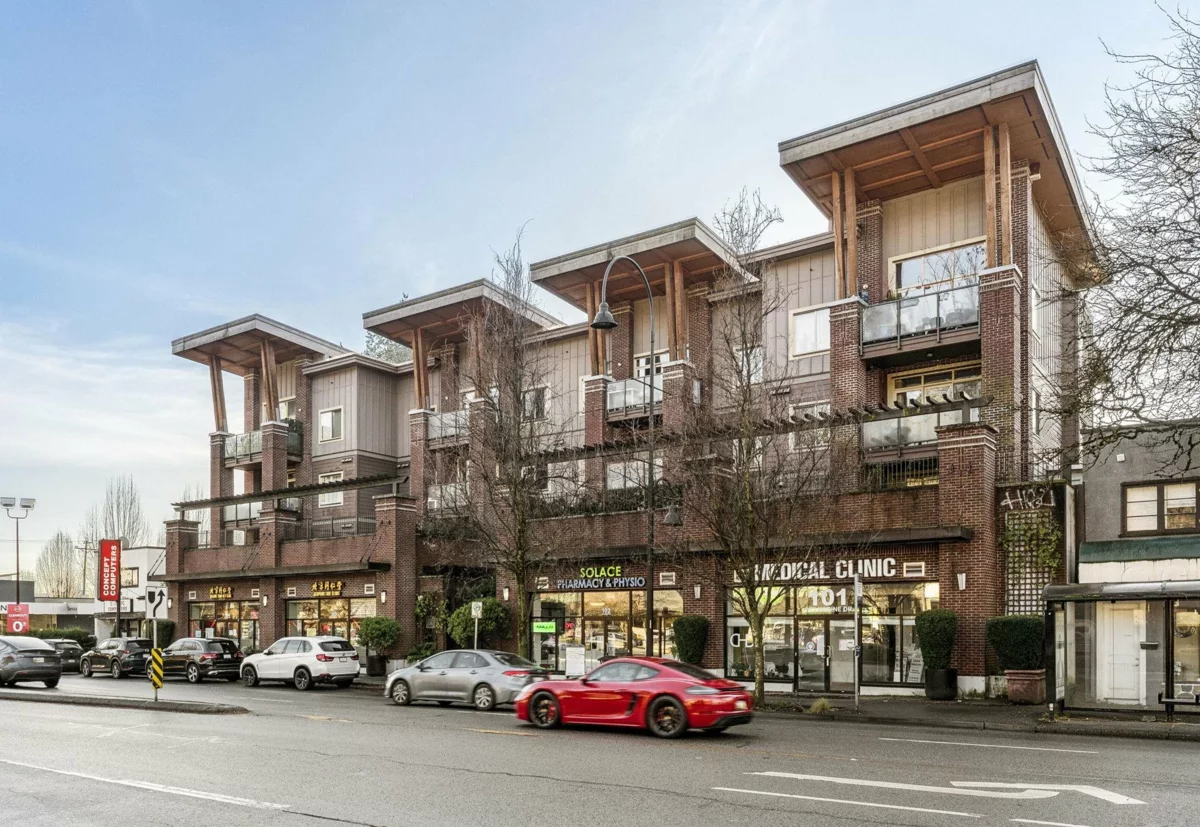 Powder Room Photo of 302 1273 Marine Drive, North Vancouver, BC