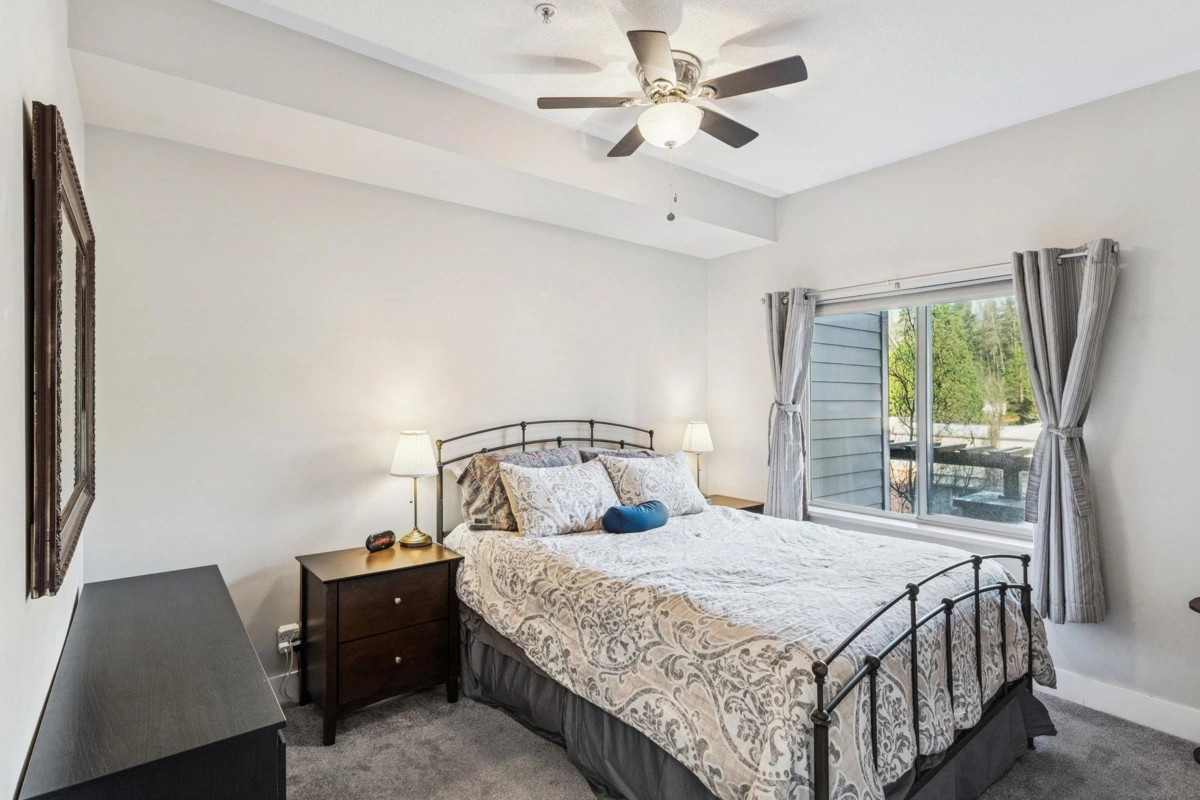 Primary Bathroom Photo of 302 1273 Marine Drive, North Vancouver, BC