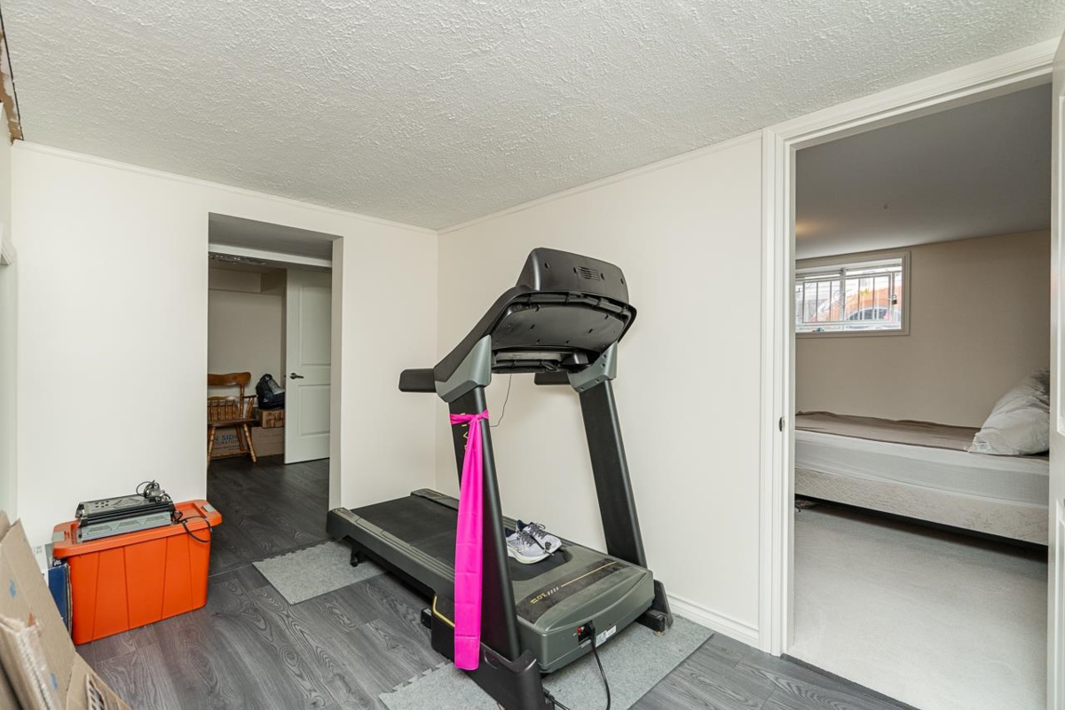 Powder Room Photo of 11031 131a Street, Surrey, BC