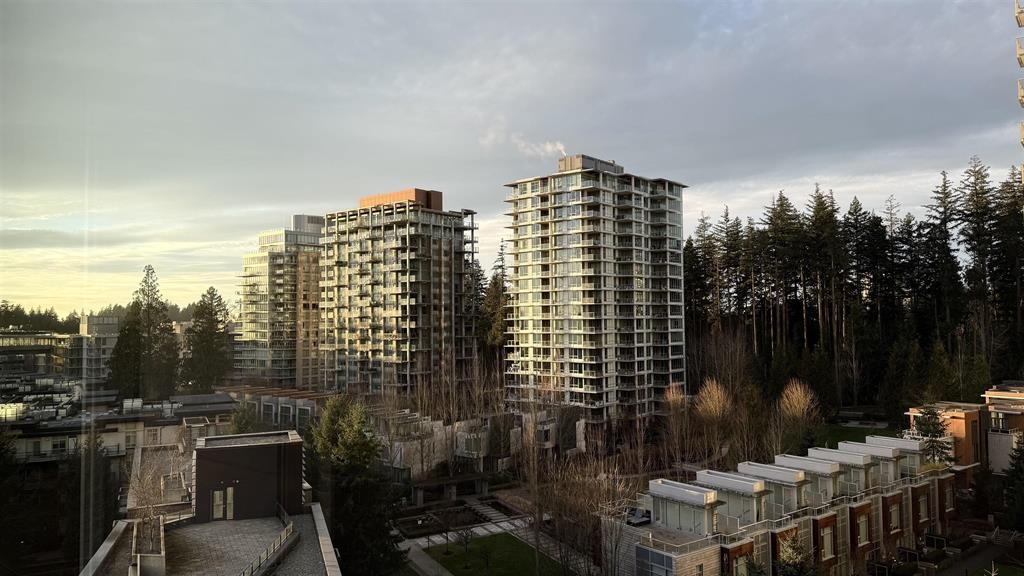 Kitchen Photo of 1004 5629 Birney Avenue, Vancouver, BC
