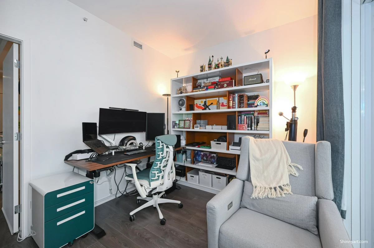 Primary Bedroom Photo of 1911 4650 Brentwood Boulevard, Burnaby, BC