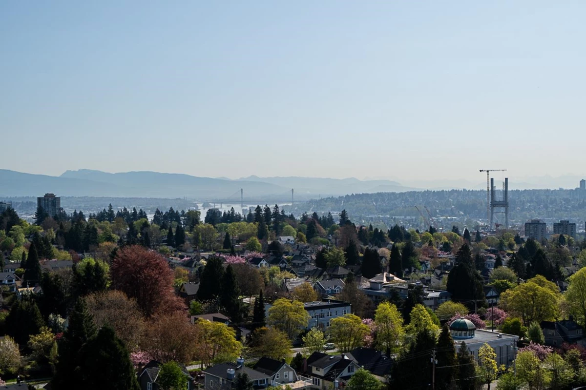 Swimming Pool Photo of 1904 612 Fifth Avenue, New Westminster, BC
