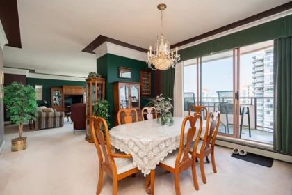 Breakfast Nook Photo of 1904 612 Fifth Avenue, New Westminster, BC