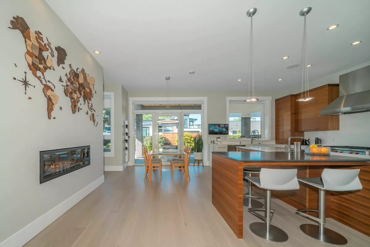 Kitchen Photo of 10960 Rosecroft Crescent, Richmond, BC