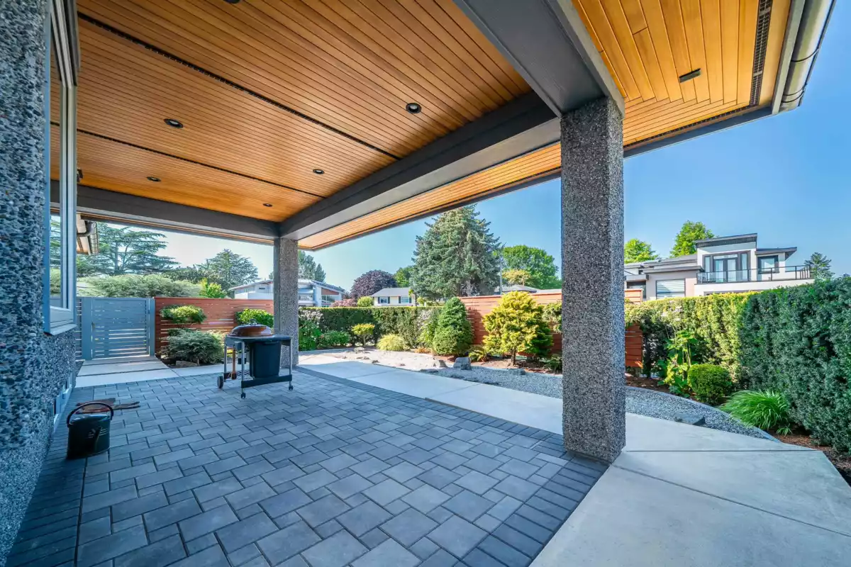 Mudroom Photo of 10960 Rosecroft Crescent, Richmond, BC