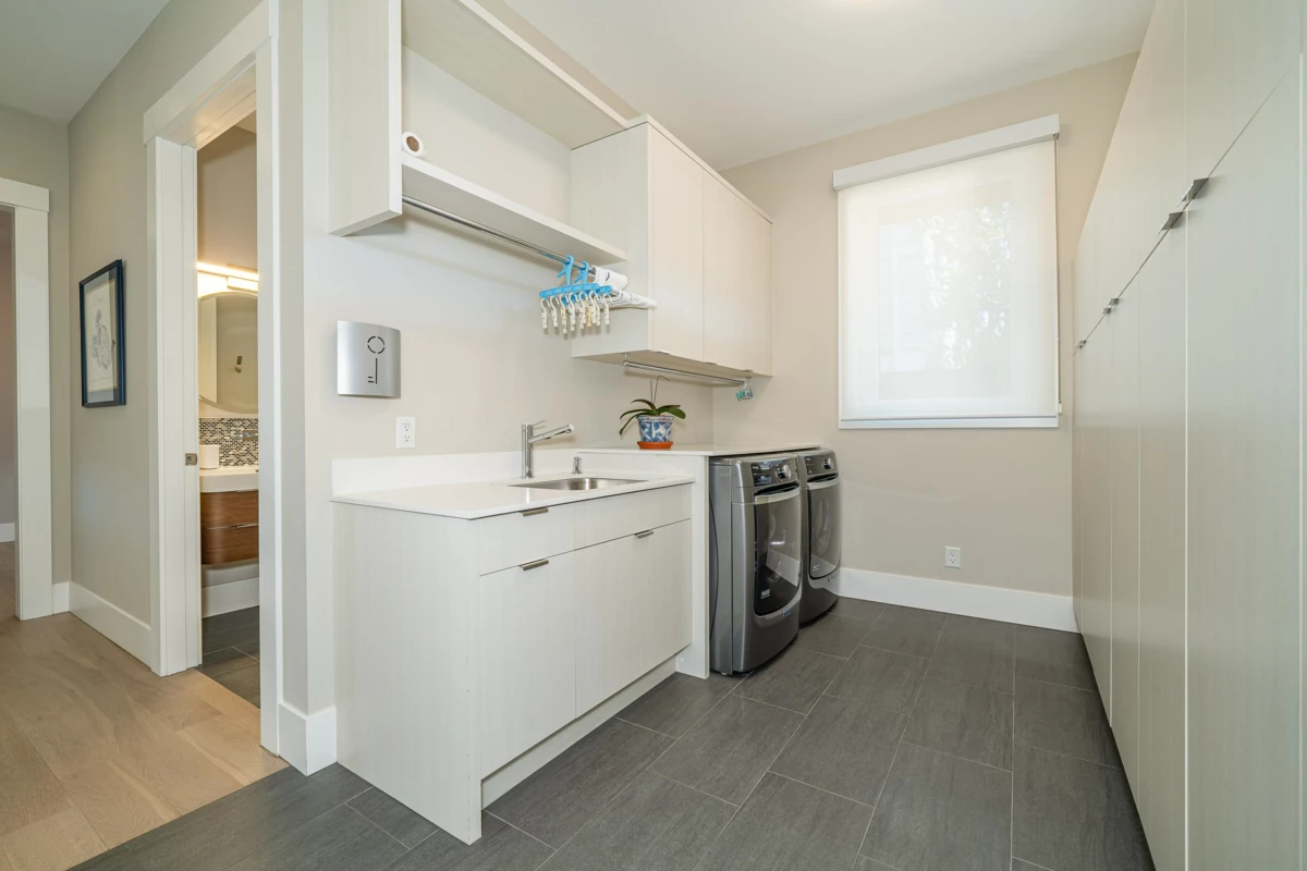 Primary Bathroom Photo of 10960 Rosecroft Crescent, Richmond, BC