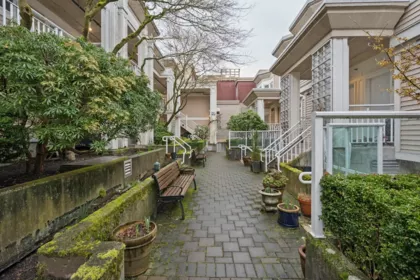 249 2565 W Broadway, Vancouver, BC