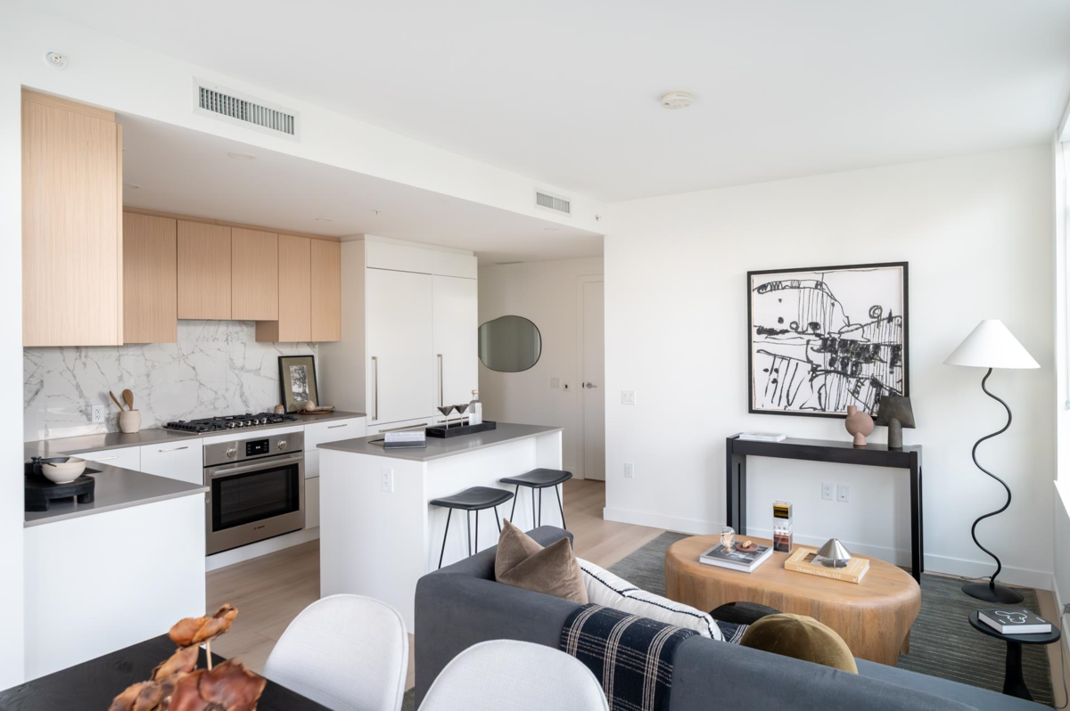 Dining Area Photo of 1906 6468 Willingdon Avenue, Burnaby, BC