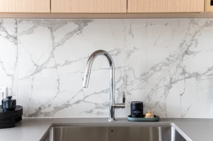 Kitchen Island Photo of 1906 6468 Willingdon Avenue, Burnaby, BC