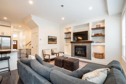 Breakfast Nook Photo of 19162 73 Avenue, Surrey, BC