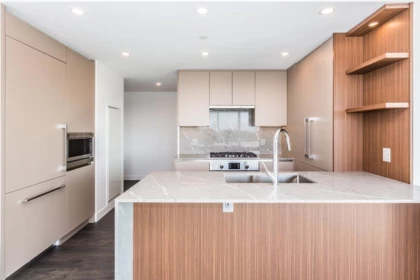 Kitchen Island Photo of 1408 7977 Lansdowne Road, Richmond, BC