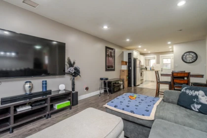 Primary Bedroom Photo of A 34660 Immel Street, Abbotsford, BC