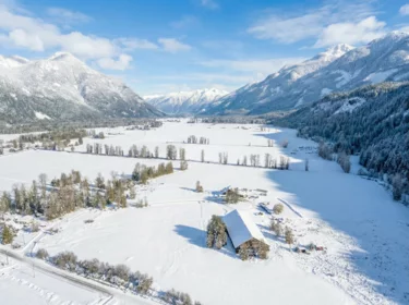 9115 Pemberton Meadows Road, Pemberton, BC, Pemberton — Single Family Residence for sale