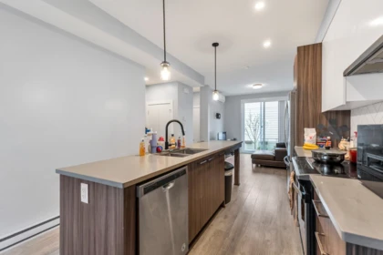 Kitchen Photo of 10 2505 Ware Street, Abbotsford, BC