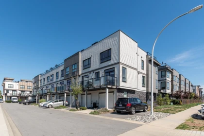 1 19631 55 A Avenue, Langley, BC, Langley — Townhouse for sale