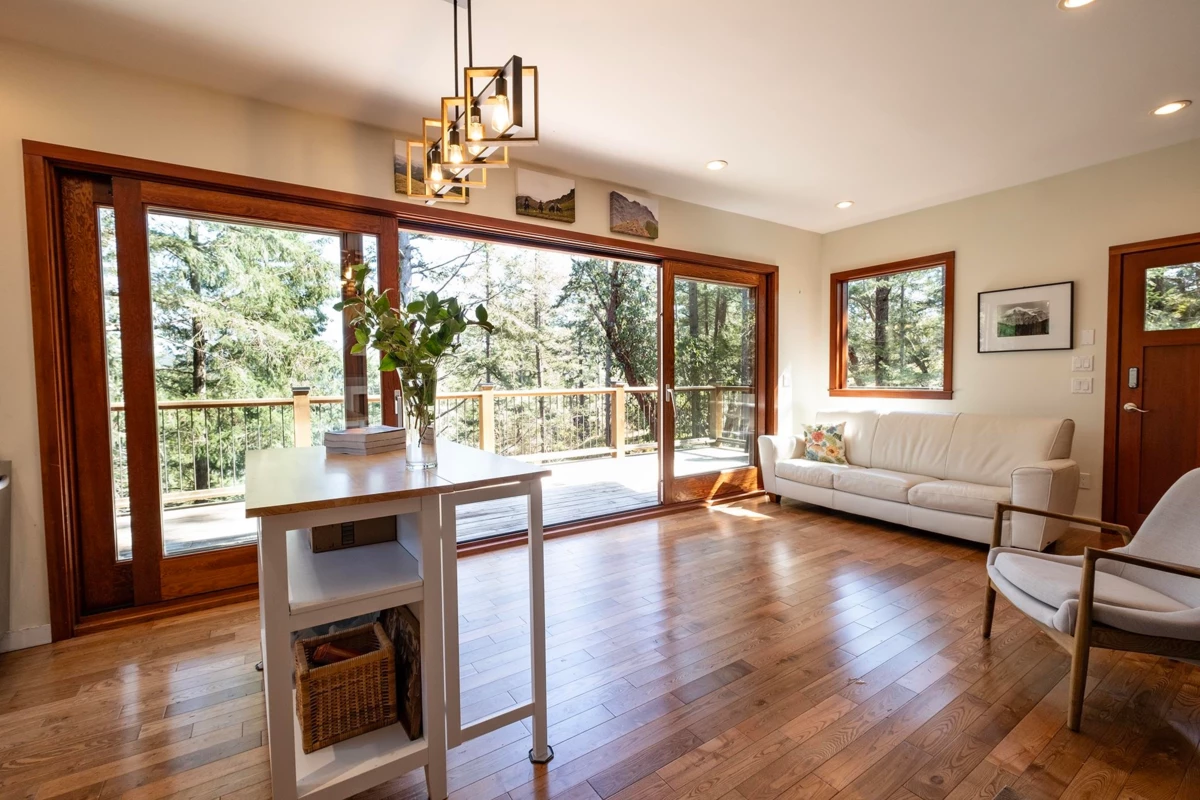 Dining Area Photo of 5063 Sherman Lane, Halfmoon Bay, BC
