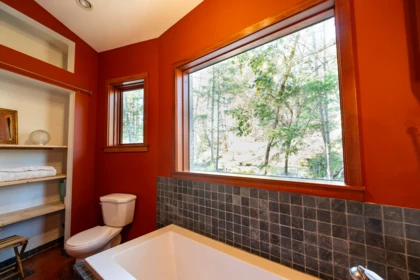 Laundry Room Photo of 5063 Sherman Lane, Halfmoon Bay, BC
